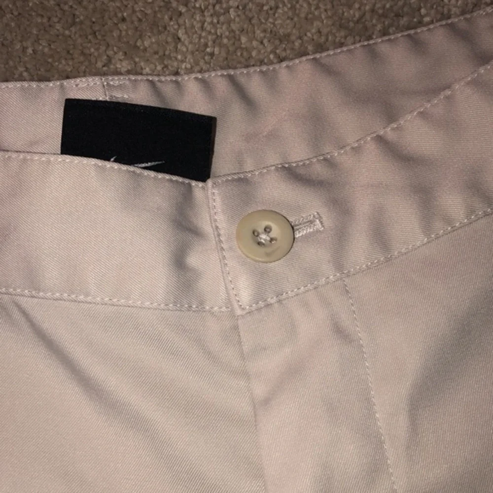 Nike Golf Dri-Fit Shorts Khaki  Men’s Size 36‎